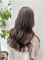 ステア ケース(stair case)&nbsp;ふんわりブラウンカラーロング艶巻き髪アレンジ前髪カット