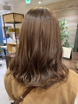 ヴァネッサ VANESSA ウォームブラウン イルミナカラー