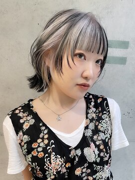 キャロルガーデンズ ボコカ 表参道(Carroll Gardens bococa) ホワイトベージュ/ブリーチ/デザイン