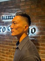 ブロートーキョーバーバーショップ 神田店(Bro Tokyo BARBERSHOP)&nbsp;【神田】ビジネスアップバングフェードスタイル