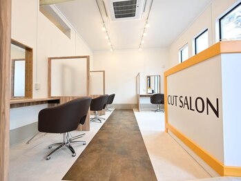 カットサロンファイン 清瀬店の写真/【カット専門店 ￥1800(税込)】仕切りがあり、周りを気にせず過ごせる！男女問わず通いやすい雰囲気♪