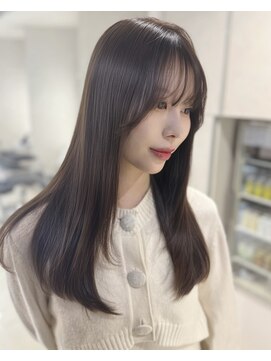 ユーフォリア 池袋東口駅前店(Euphoria) 大人可愛いブリーチなしラベンダーグレージュカラーふわミディ