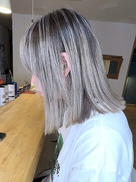 ブレイズヘアー(BLAZEhair) 【透明感カラー】ホワイトバレイヤージュ×ブリーチ1回