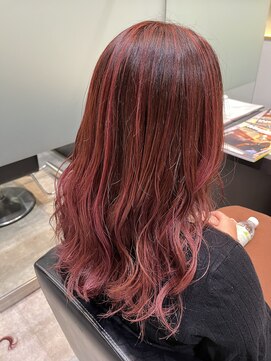 アヴァンス アリオ鳳店(AVANCE) バレイヤージュ風チェリーピンク