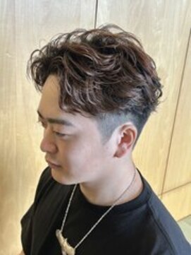 ニアウ 伊勢崎連取店(Niau) 波巻きスパイラルパーマツイストスパイラルパーマシャドウパーマ