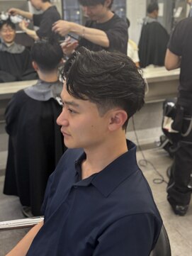 グルーマーズトウキョウ(GROOMER/S TOKYO) ラフカール ニュアンスパーマ シャドウパーマ フェザーショート