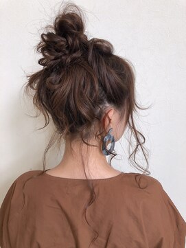 クラウン ヘアー(CLOWN hair) お団子アレンジ