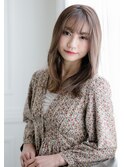 くびれミディアムヘアー