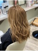ハイライトセミロングスタイル