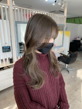 フリーダムメルシー(freedom Merci) ■ ロング コテ巻き45ミリ 明るめグレージュ