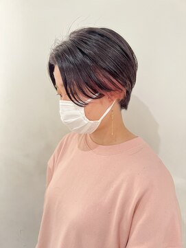 トレス(TRESS) インナーカラー　イヤリングカラー　ショートヘア　ハンサム