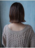 切りっぱなしショートボブ