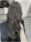 オリーブグレージュ