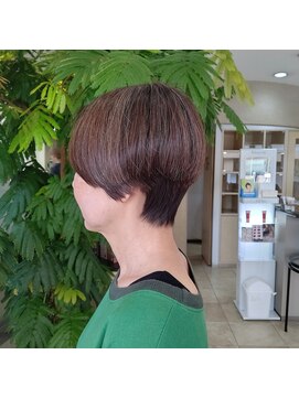 カズ(KAZU) ショートボブ