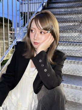 エイトヘアー(8 HAIR) ハイトーンベージュ