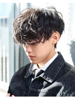 ワンズナゴヤ 名古屋栄店(ONE's NAGOYA) スペインカールスパイキーショートブルーブラックフェザーパーマ