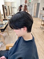 ネオリーブ クーロ メゾン 横浜(Neolive curro Maison)&nbsp;韓国マッシュ　センターパートフェザーパーマ　MEN’S HAIR
