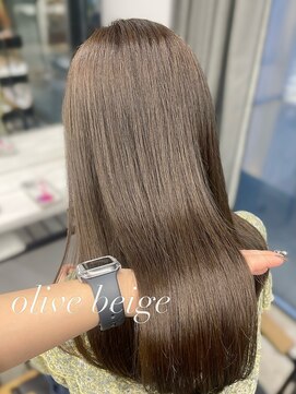 フォンズ(FONS) 透明感オリーブベージュ/寒色カラー/赤味なしカラー/表参道/学割