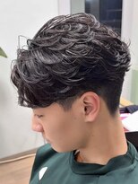 ヨリ サッポロ 札幌大通(yori SAPPORO)&nbsp;ニュアンスパーマ/センターパート/韓国マッシュ/ダークアッシュ