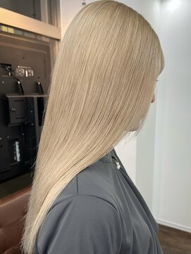 ディーエヌエー バイ エゴル(DiNA by ENGOL) ムラ修正から作るベージュカラー