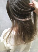 ホワイトブラウンベージュ