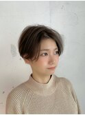 ［横山］メルティーカラーセンターパート前髪長め耳掛けショート