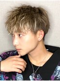 スパイラルパーマツイストパーマアップバング短髪メッシュ
