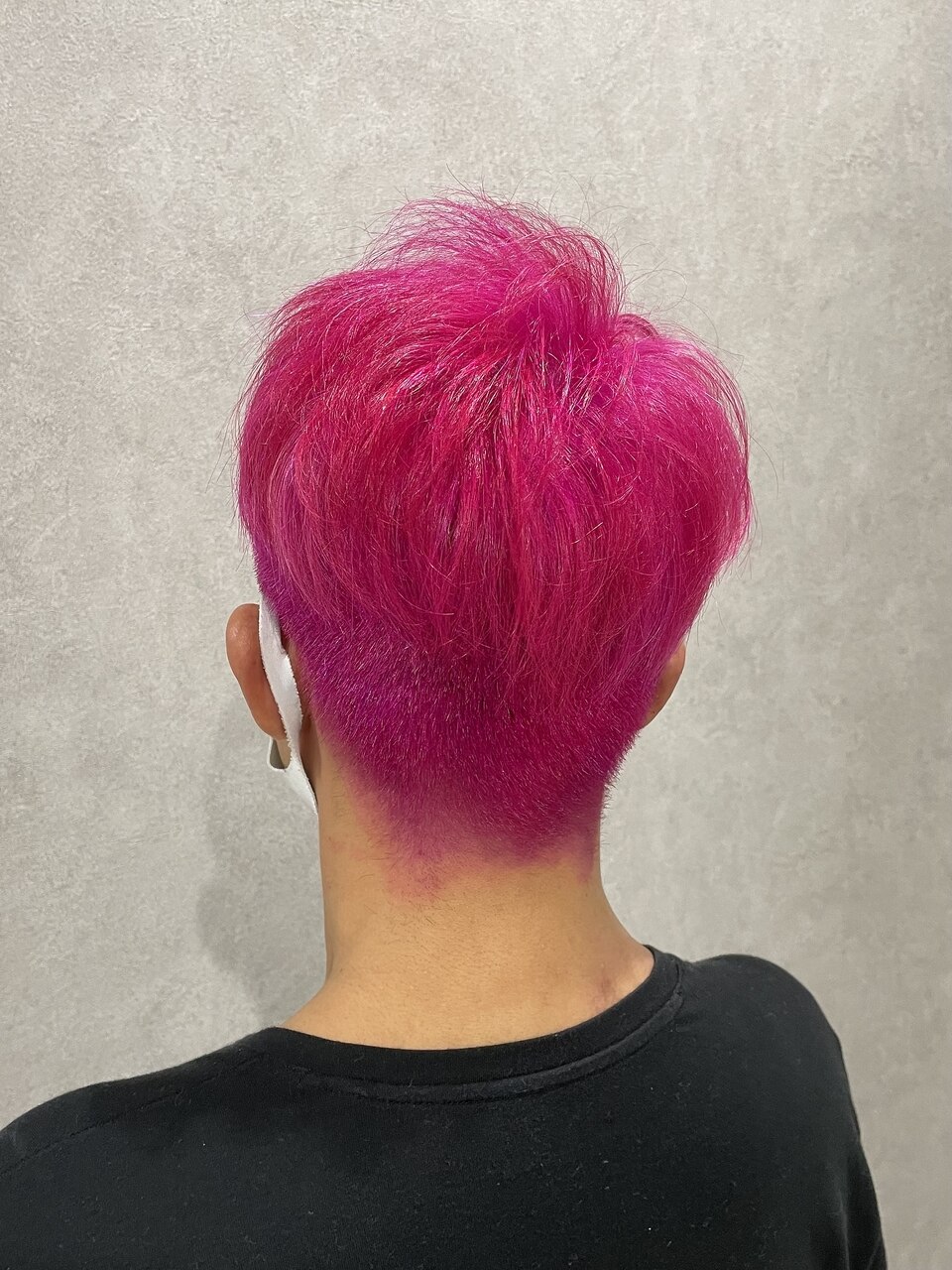 メンズ派手髪原色ヘアカラーピンク～糸ito～HIRO：L176153503｜イト