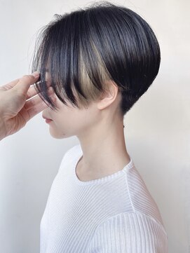 モリオフロムロンドン 原宿本店(morio from London) 【morio 原宿】刈り上げハンサムショート　インナーカラー