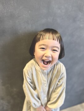 ジッピーオブトータルビューティ(Zippy of total beauty) ぱっつんボブ