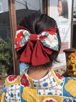 ギャロップヘアー 卒業式外ハネハーフアップヘア