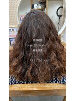 アンフィサンクミル 銀座(AnFye cinq mille)&nbsp;高難易度縮毛矯正で艶髪に変身【銀座】【縮毛矯正】【髪質改善】