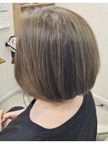 ヘアーアンドメイク ドレス(DRESS)&nbsp;白髪活かしカラー