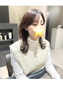 大人かわいいミディアムレイヤースタイル
