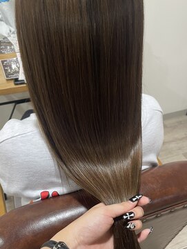 セライロ 千葉(celilo) 寒色ベージュカラー【千葉駅】