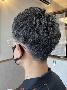 リビルーム(Rivi Room)の写真/顔そりや眉カットがセットになったメニューは理容室ならでは！トータルプロデュースで清潔感UP☆＜船橋＞
