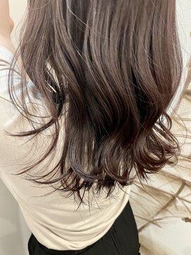 サリュー バイ イザ(Salut by IZA) ピンクブラウンカラー似合わせカットセミロング韓国風巻き