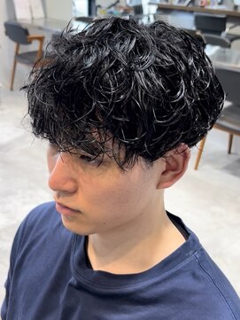 エリマ 横浜西口(elima) 横浜西口波巻きパーマツイストスパイラルパーマメンズカット30代