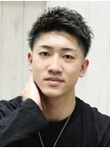 癖毛風ニュアンスアイロンパーマ×ローフェードしっとりモテヘア