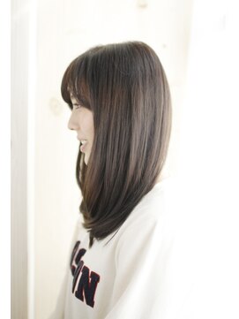 シュシュット(chouchoute) 吉祥寺3分/モード3Ｄカラージグザグバング美髪ミニマムボブ/085