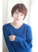 ニュアンスカールのショートスタイル