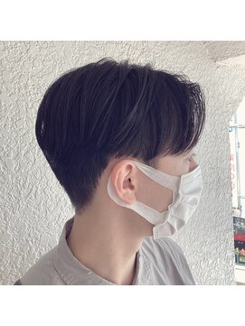 シトリ(ShitoRe) 刈り上げ高めセンターパート