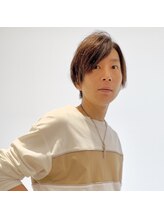 □ オーナー □ 岡田 仁志 （オカダ ヒトシ）［髪質改善/縮毛矯正/スパ/トリートメント/越谷美容室］