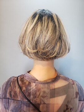 ペネロープ(Penelope) 大人かわいい20代30代40代ミニボブ×ハイライトカラー！遠藤至