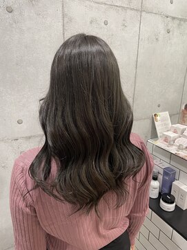 ネウィ 池袋(newi) グレーベージュ/レイヤーロング