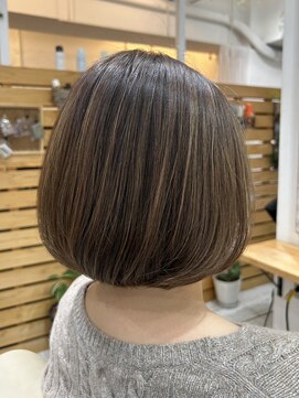 コンフィープラス(comfy plus) 30代40代<明るい白髪ぼかし>ナチュラル透明感アッシュブラウン