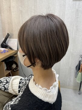 アレクサ 保谷(ALEXA) 首周りすっきり ふんわり もてかわショート