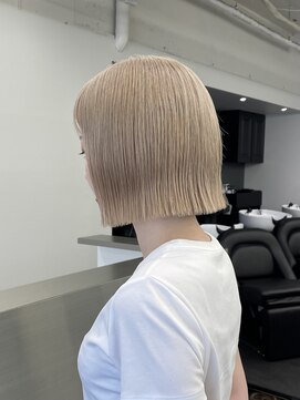 アンドシー(&C.) ブロンド、ミニボブ