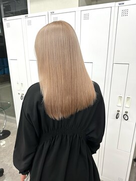 ティント 梅田(Tint) 【Ryota】ホワイトベージュ《大阪梅田駅》