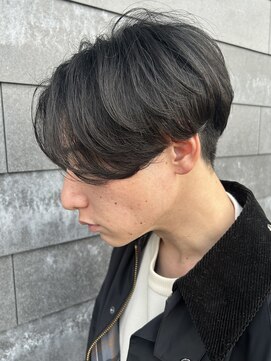 ヒュイル バイ ニアウ(Hwyl by Niau) メンズマッシュセンターパートスパイラルパーマニュアンスパーマ